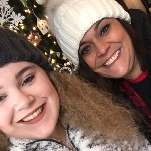 Meet your Posher, Cecilia